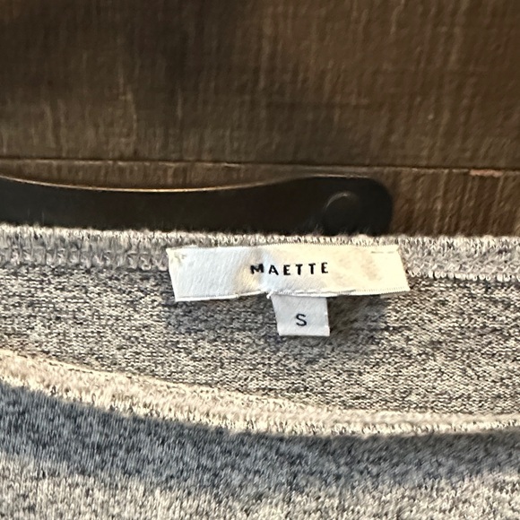Maette by Stella & Dot Gray Long Sleeve Top - Picture 2 of 4